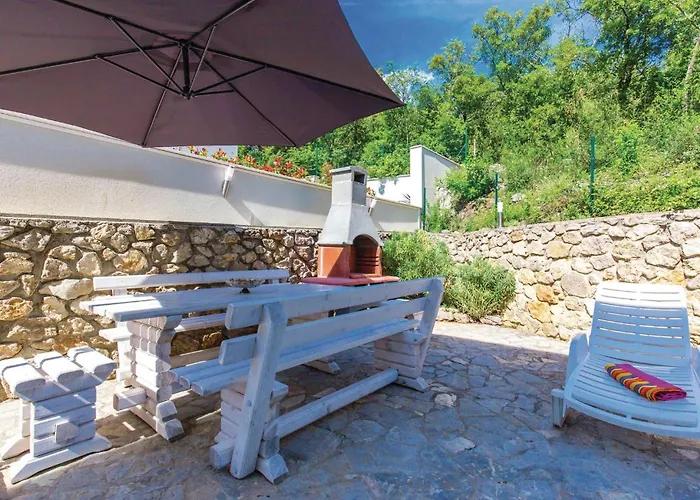 Ferienhaus 6 Bedroom Cozy In Crikvenica