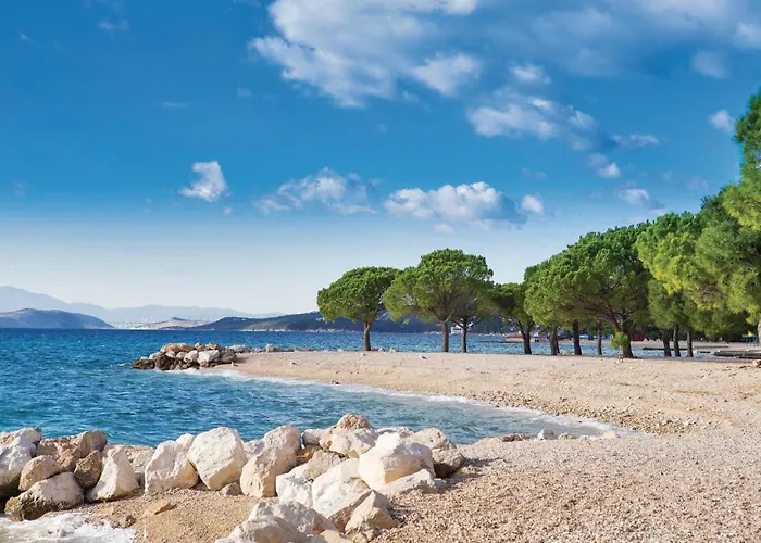 6 Bedroom Cozy In * Crikvenica